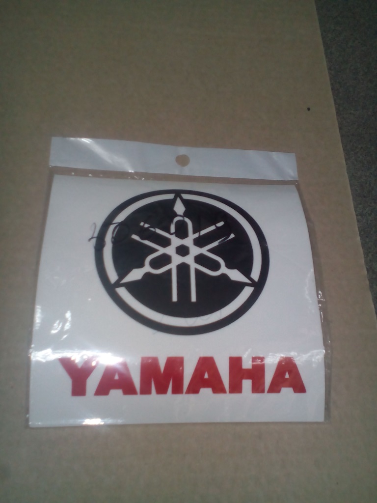 Наклейка YAMAHA (12x12)