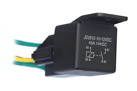 Реле 5-ти контактное 12V 30A (с колодкой и проводом)