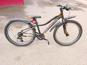 Велосипед 24" Forward TWISTER 1,0 7ск. рама алюм. (цвет в ассортименте)